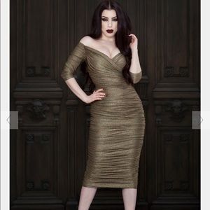Laura Byrnes dress